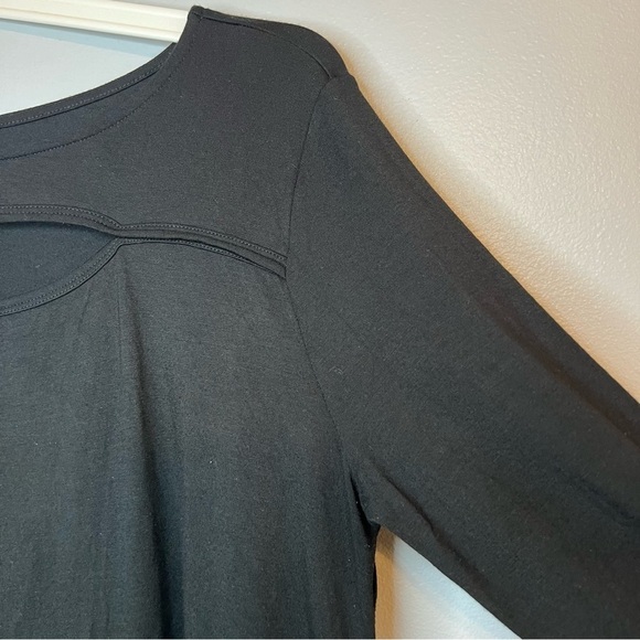 Soft Surroundings Women's Keyhole Chest Long Sleeve Black Shirt Sz M Essential - Picture 3 of 7